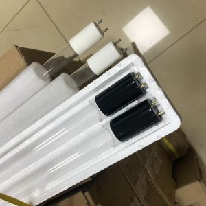 T8紫外線殺菌帶臭氧無(wú)臭氧T8UV消毒醫(yī)用家用學(xué)校專用殺菌除螨燈管